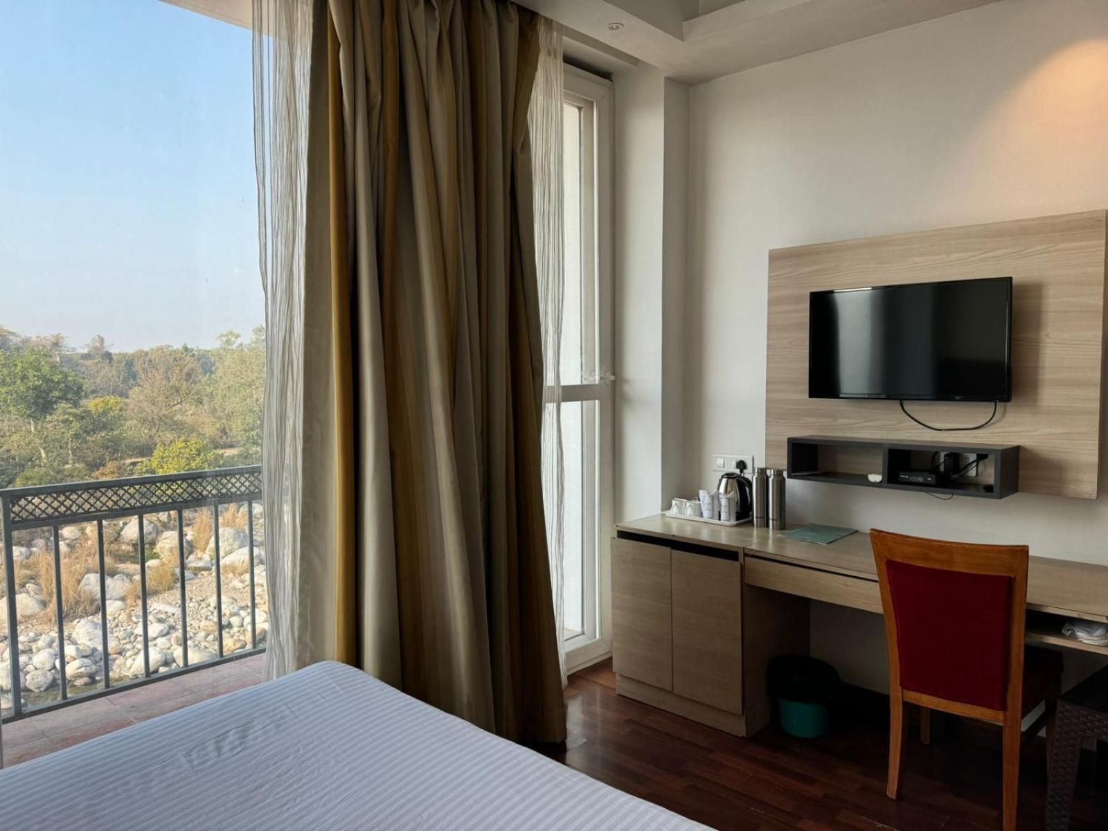 Hotel River Retreat Kangra Zewnętrze zdjęcie