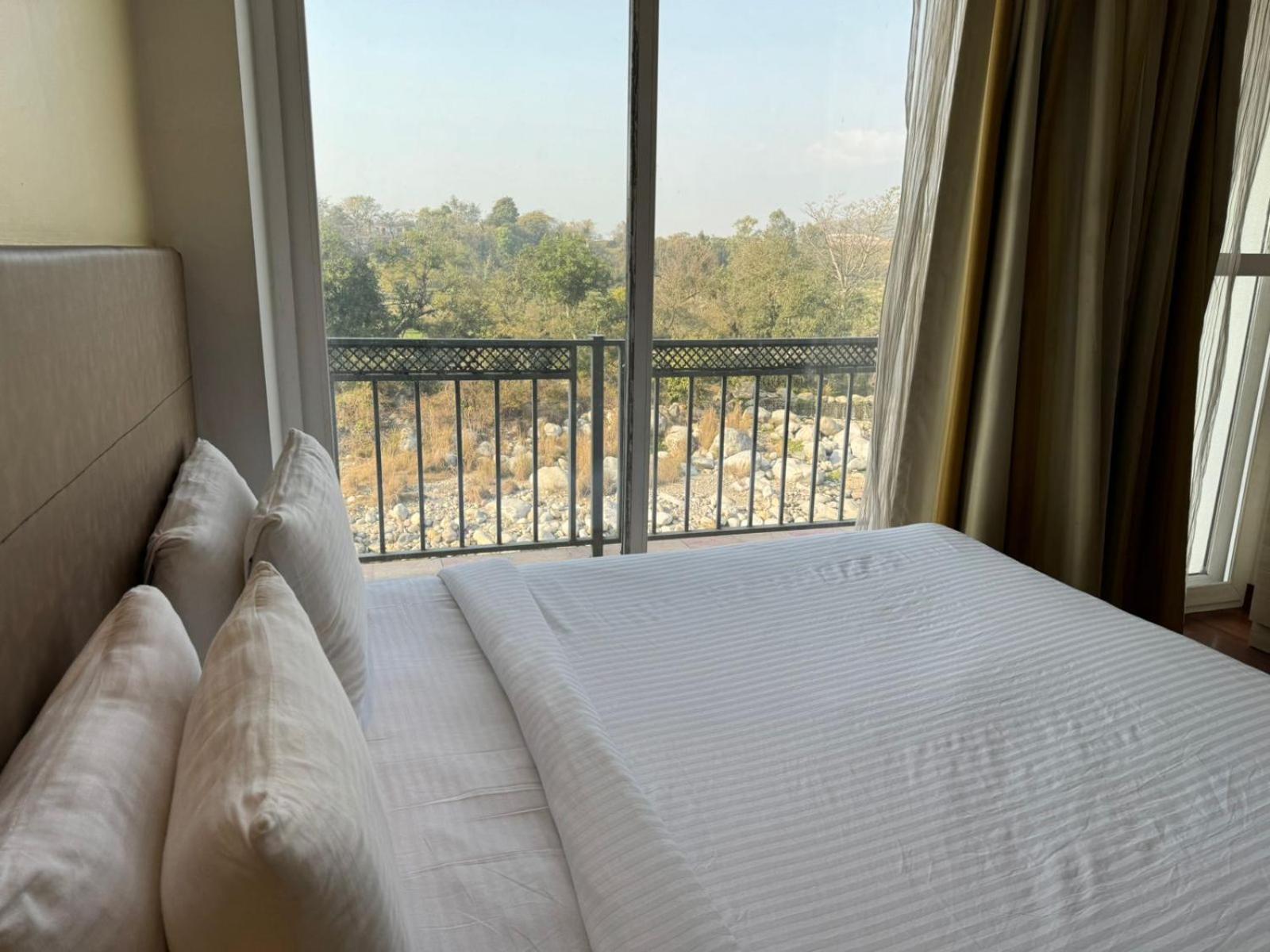 Hotel River Retreat Kangra Zewnętrze zdjęcie