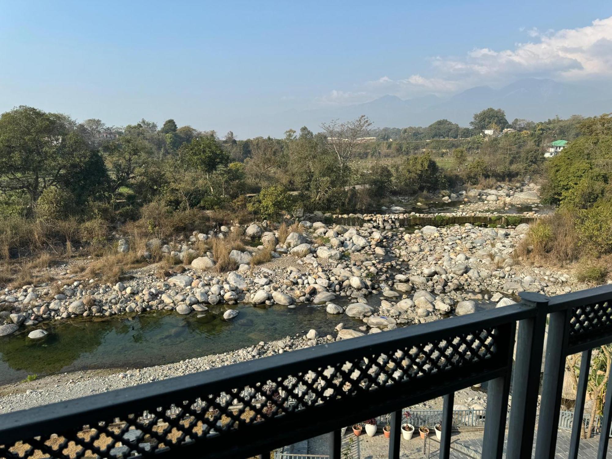 Hotel River Retreat Kangra Zewnętrze zdjęcie